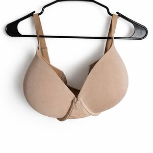 Victoria’s Secret Full Coverage Nude Bra 38DDD Supportive Smooth
